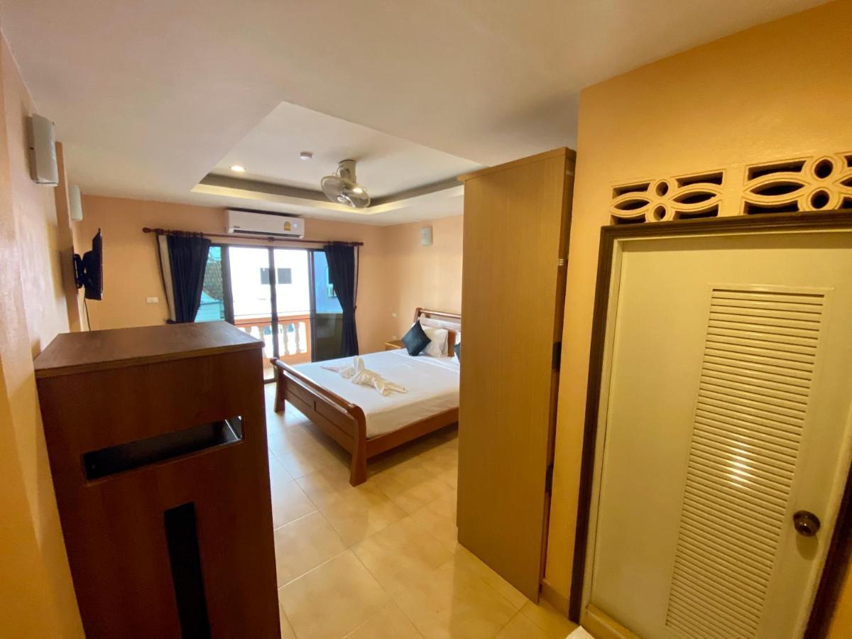 Star Guesthouse Patong Exterior photo