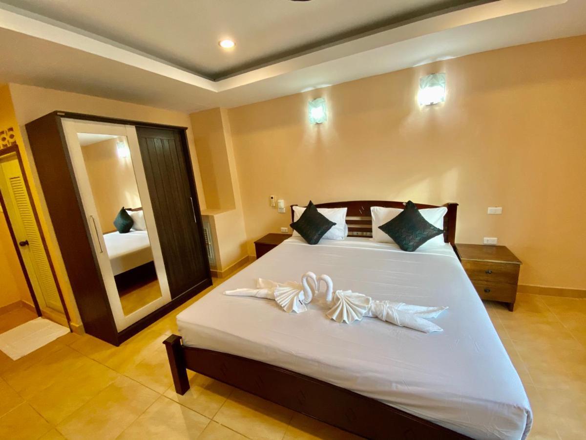 Star Guesthouse Patong Exterior photo