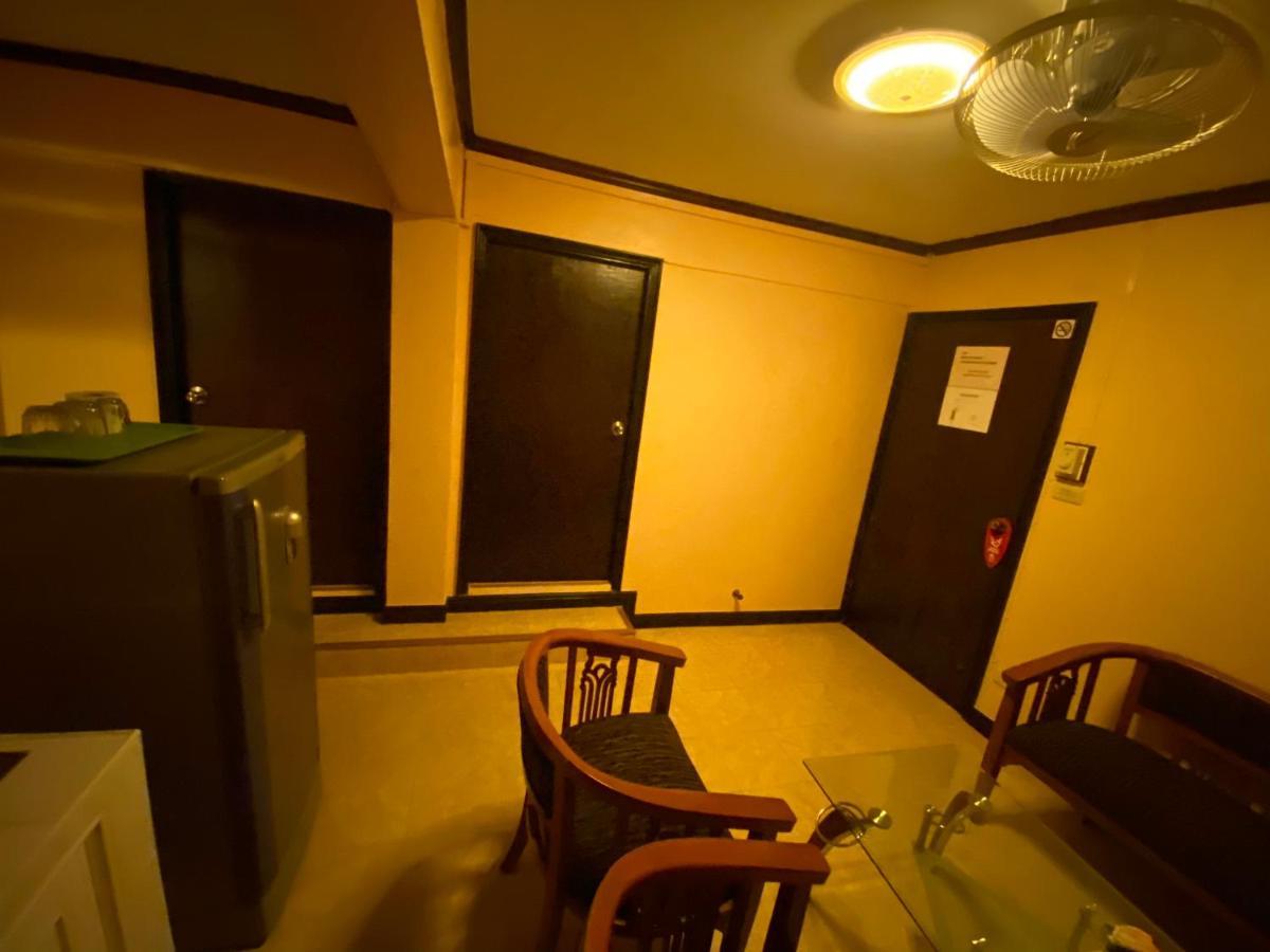 Star Guesthouse Patong Exterior photo