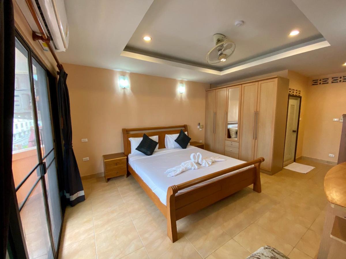 Star Guesthouse Patong Exterior photo