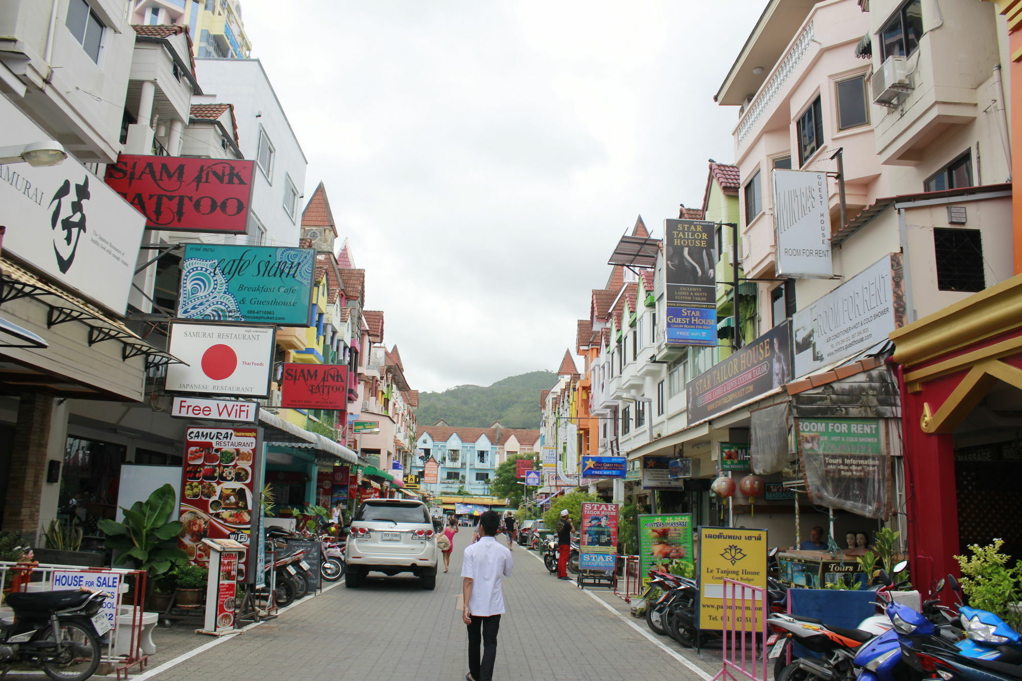 Star Guesthouse Patong Exterior photo